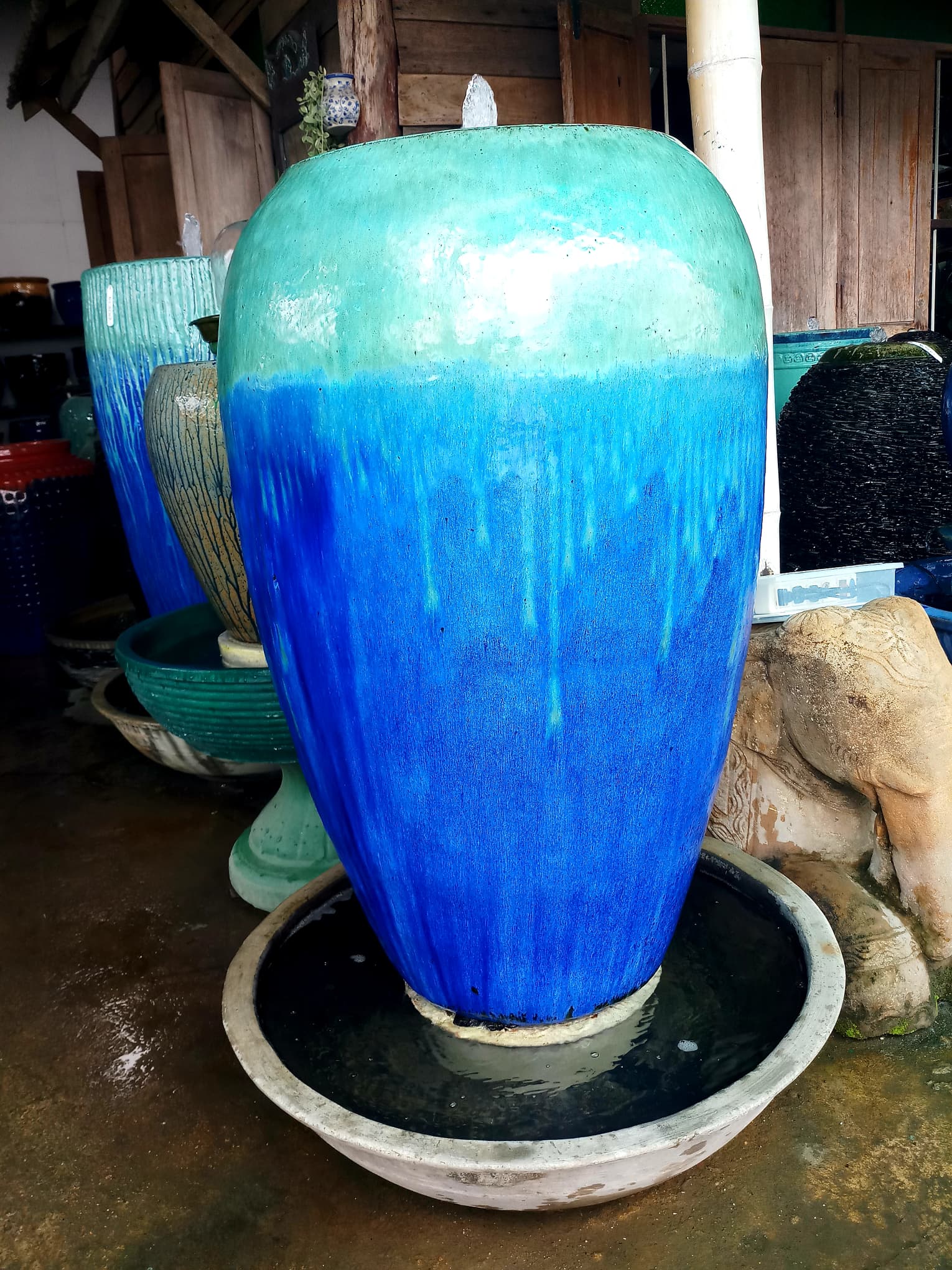 Blue ceramic fountain The Fountains House