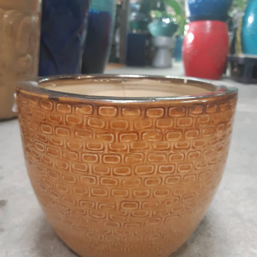 Mon brick patterned ceramic planter