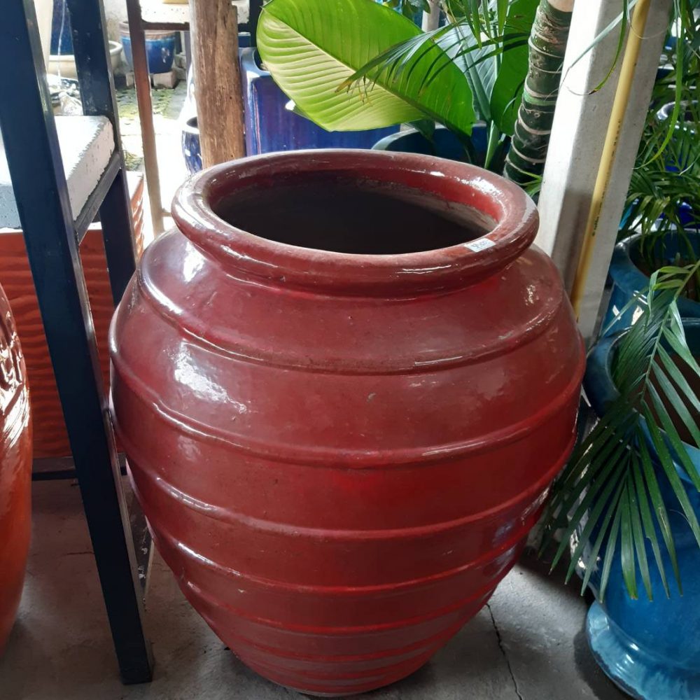 Ceramic planter red tone stripes pattern