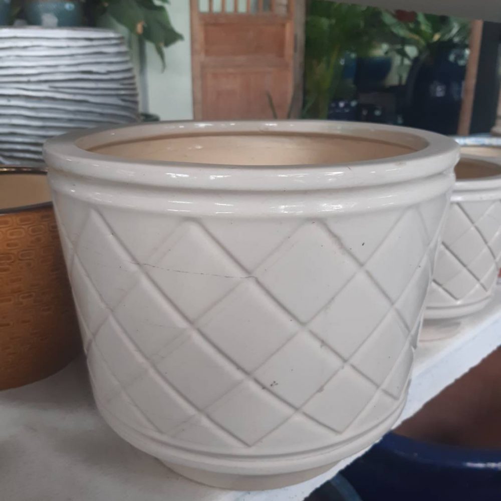Ceramic planter with diamond pattern